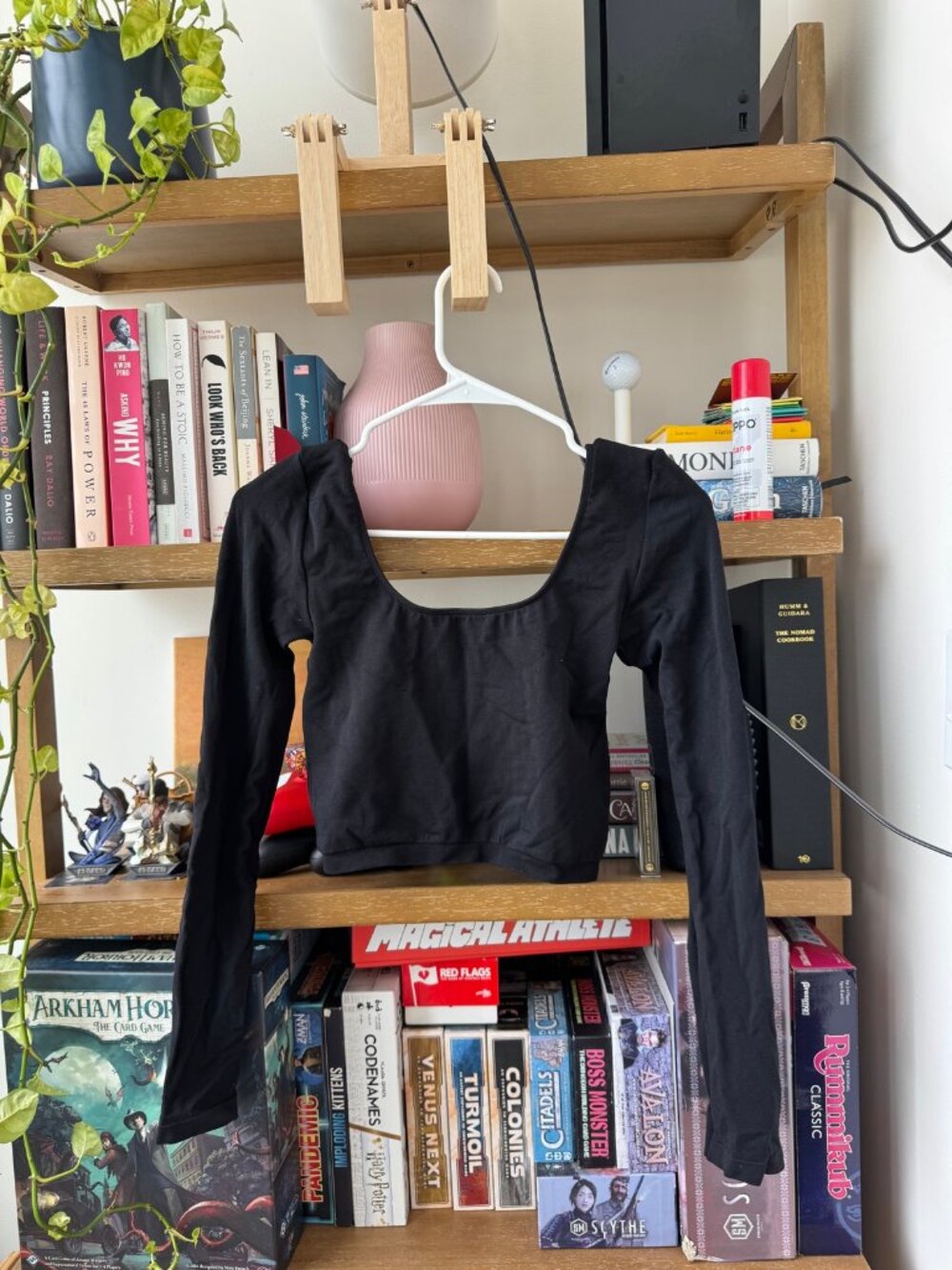 Babaton Black Scoop Neck Crop Top XS/S